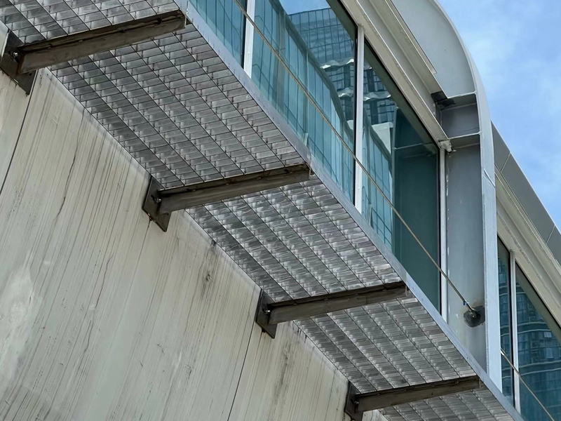 تعريف الشبكة المعدنية (Steel Grating)